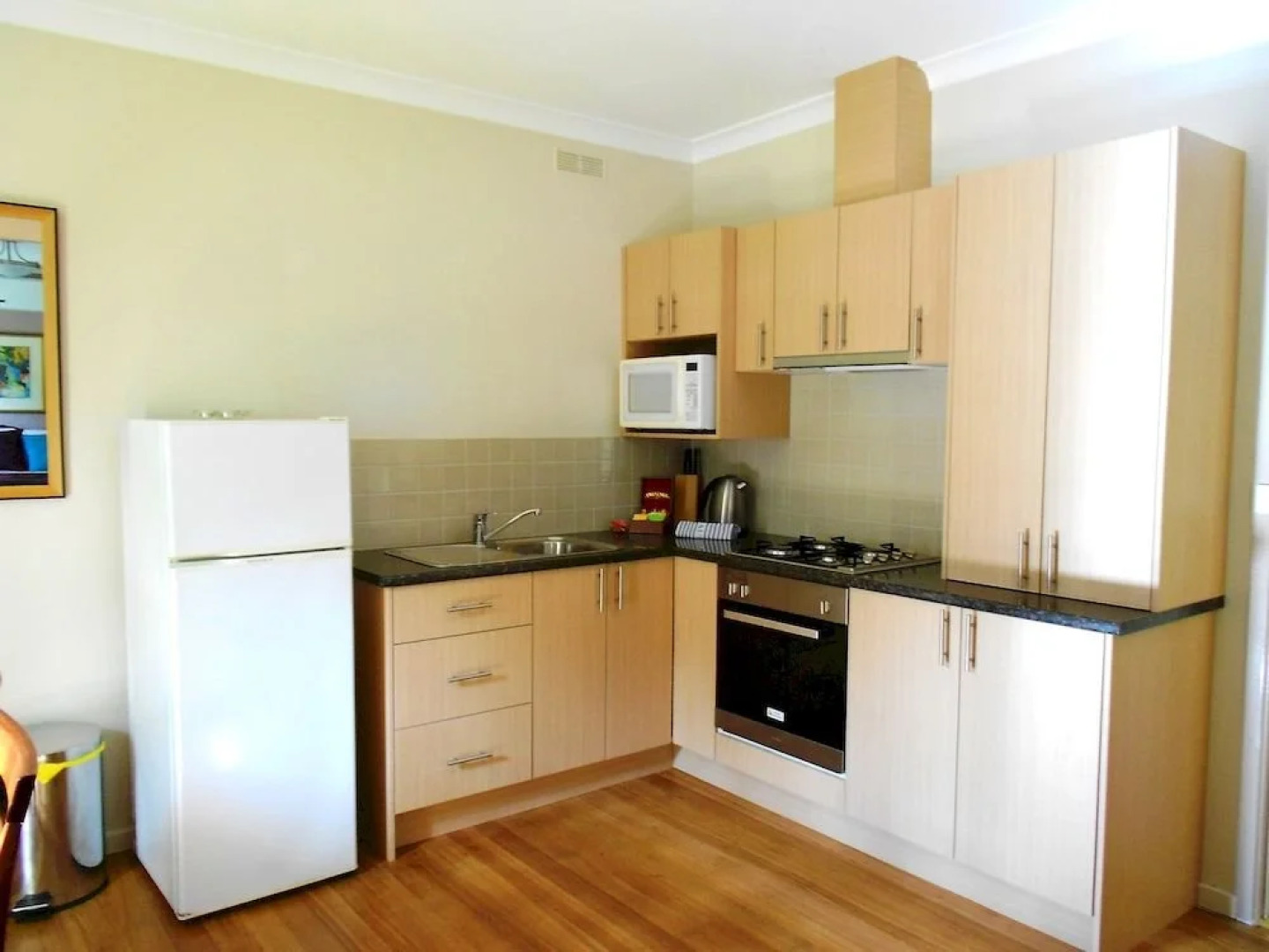 Acacia House Spa Balcony Apartment