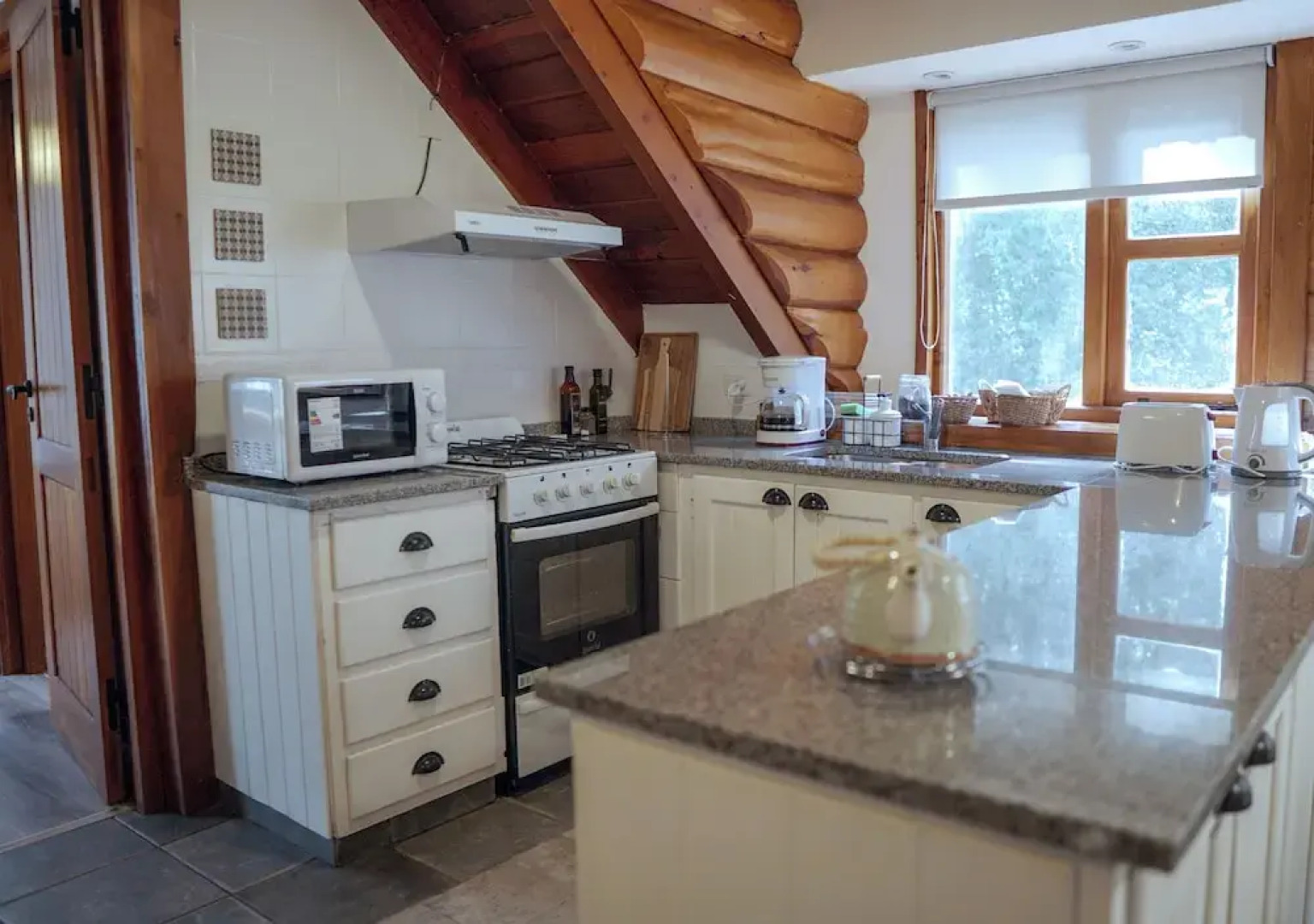 El Bosque by DOT Tradition