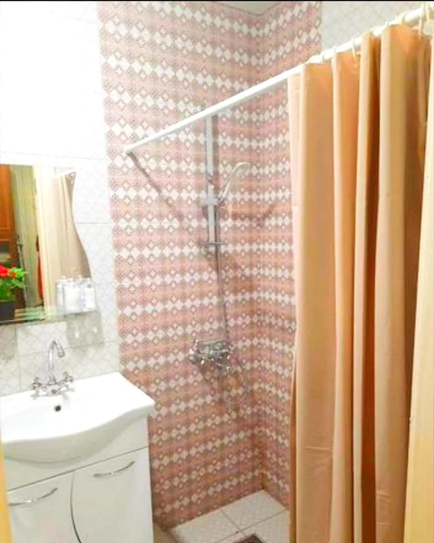 Уютная студия на улице Карпенко 2