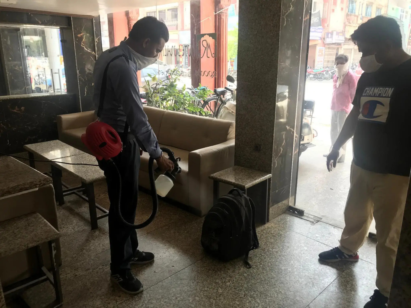 OYO 694 Hotel Malik Residency