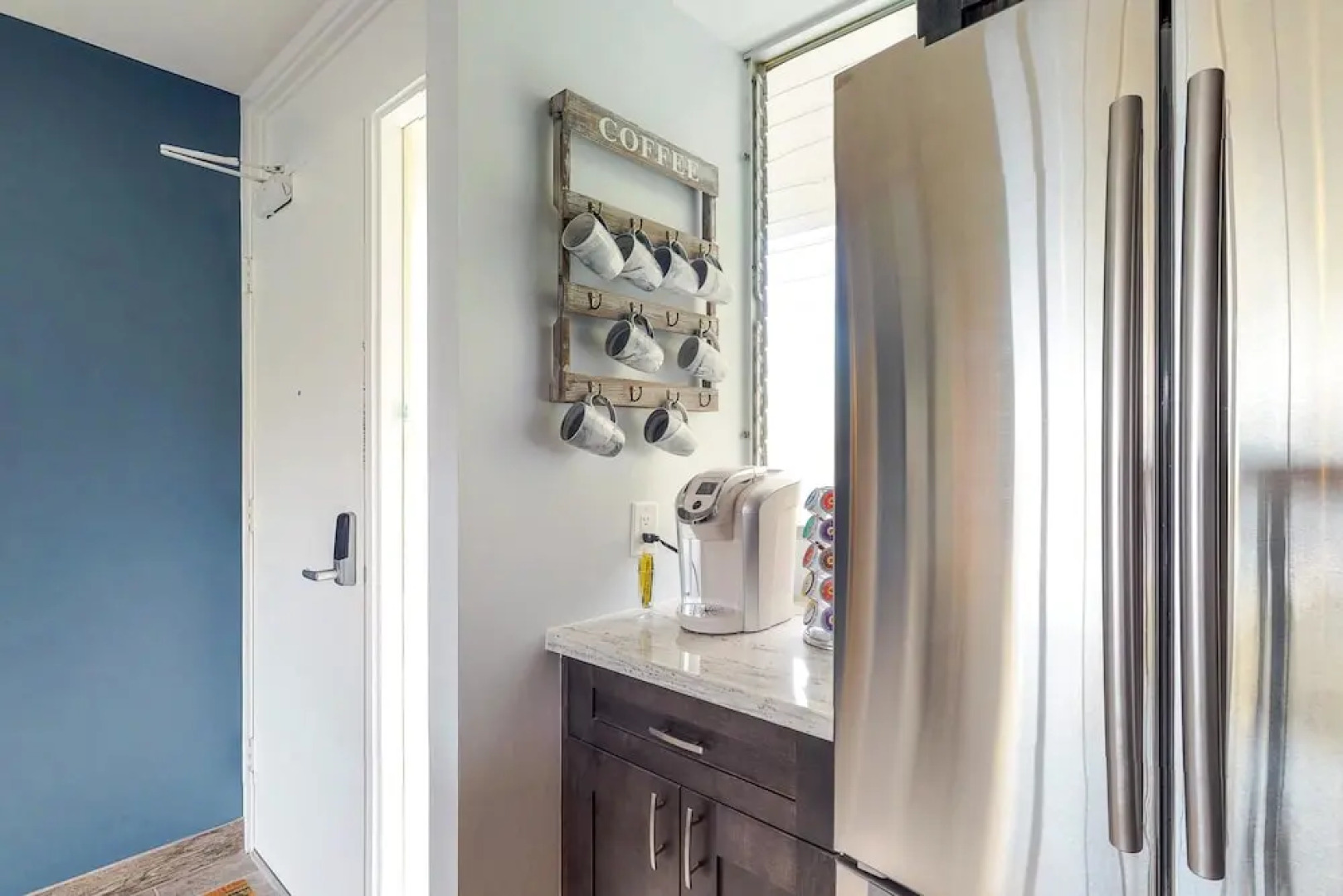 Makaha Valley Towers