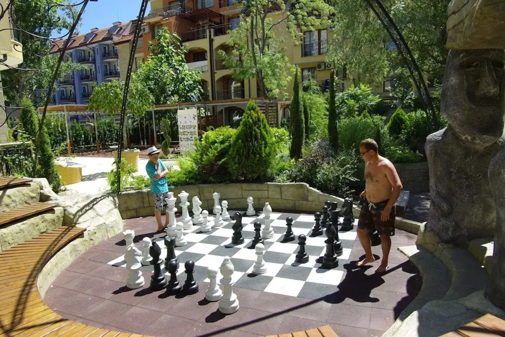 Apartcomplex Harmony Suites