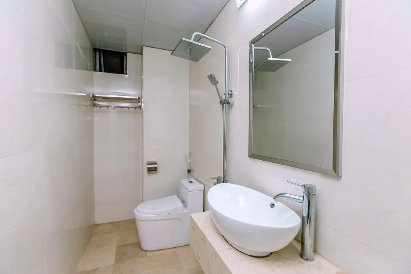 Oyo 581 Dai Viet Hotel