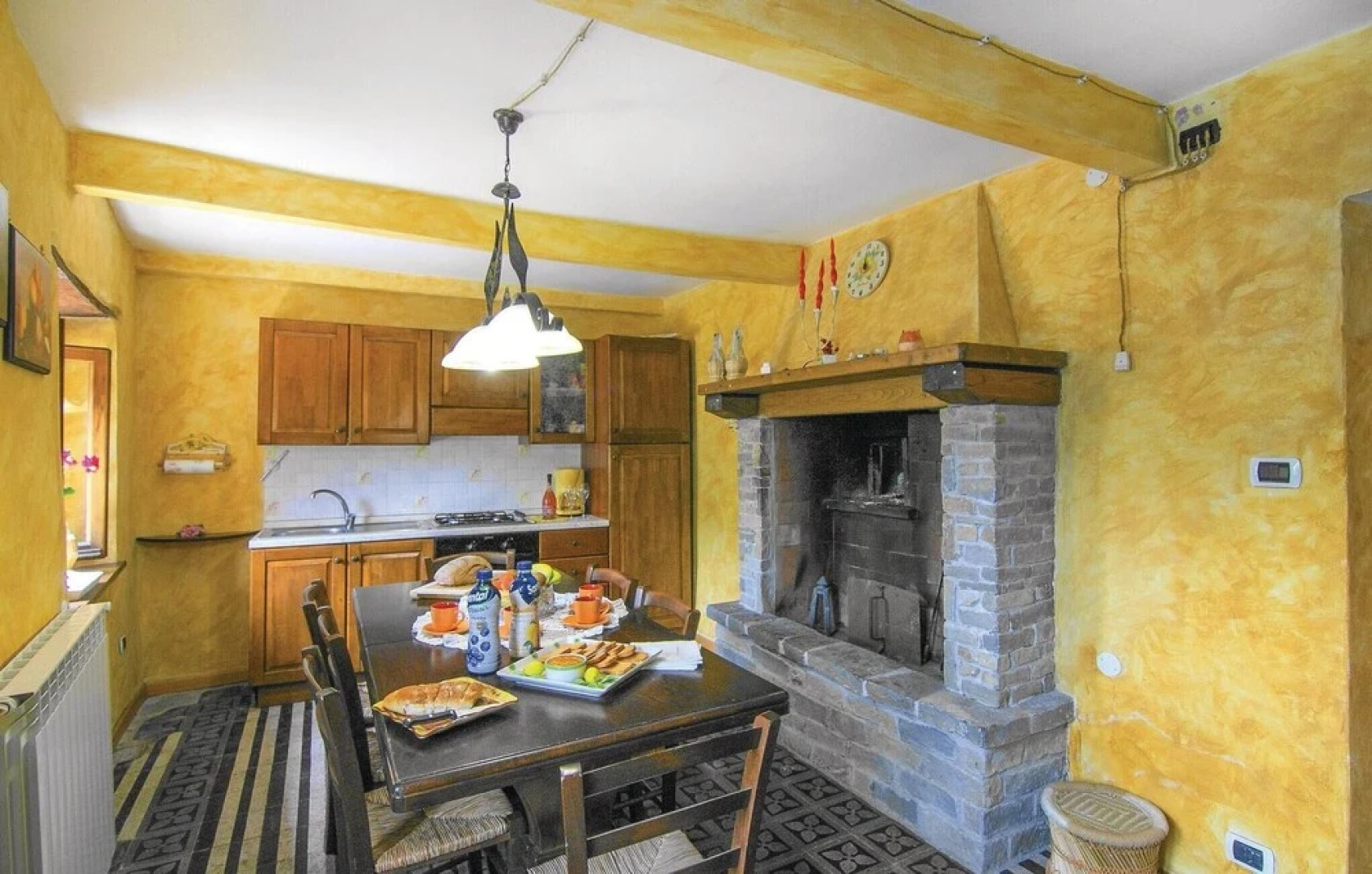 Stunning Home in Montefegatesi With 4 Bedrooms and Wifi