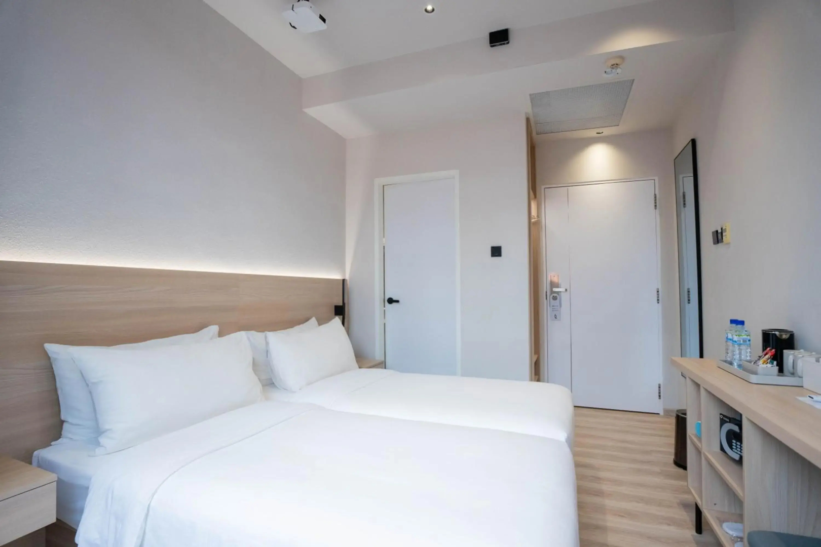 Rest Bugis Hotel
