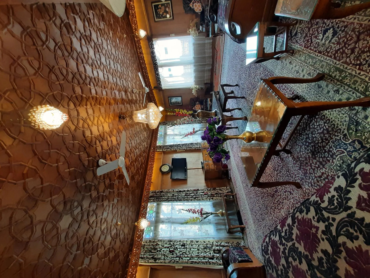 Badyari Palace Group of Houseboat