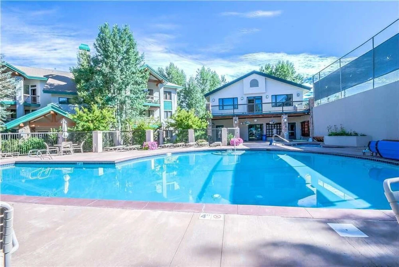 Storm Meadows Spa Grenoble III