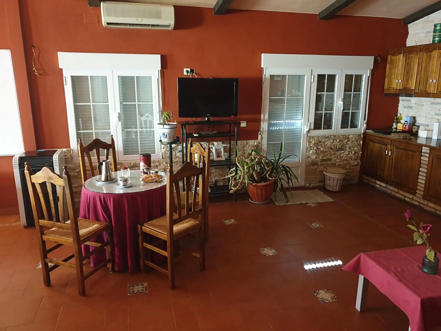 Amplia y luminosa buhardilla & total independencia