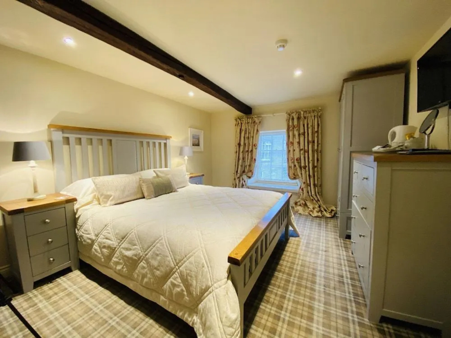 The Moon Inn at Stoney Middleton