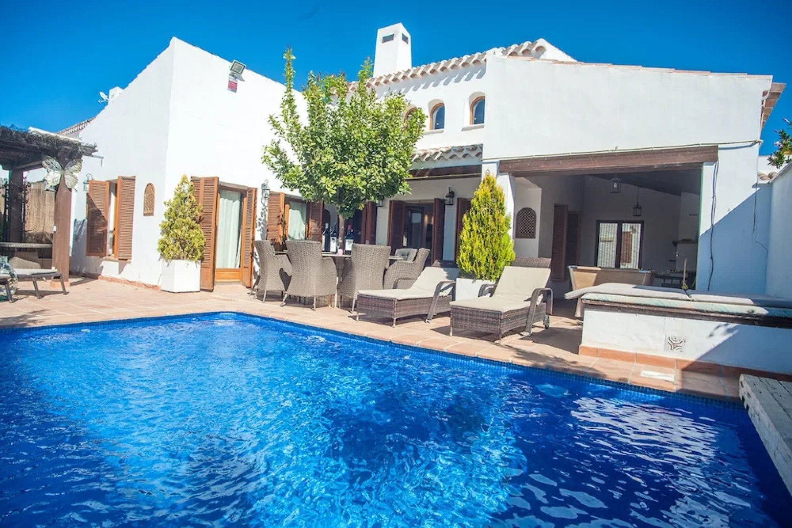 Villa With 5 Bedrooms in Baños y Mendigos, With Wonderful Mountain Vie