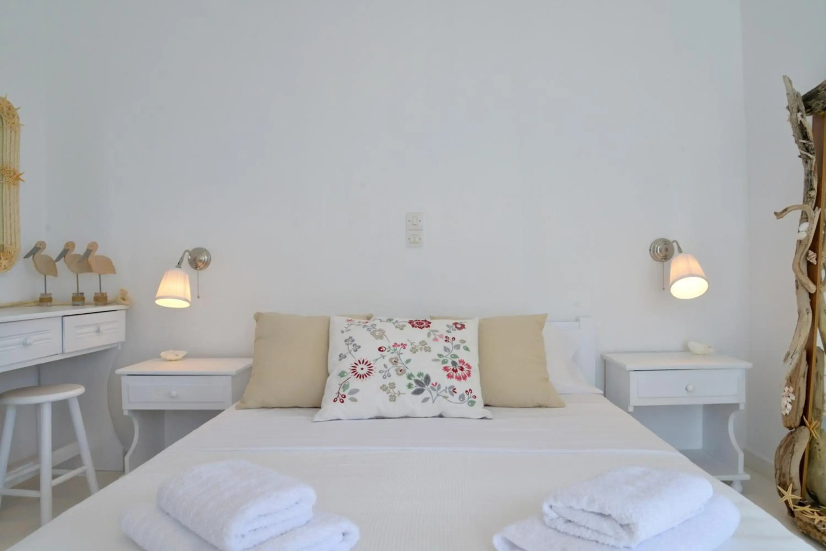 Heliotropio Studios & Apartments