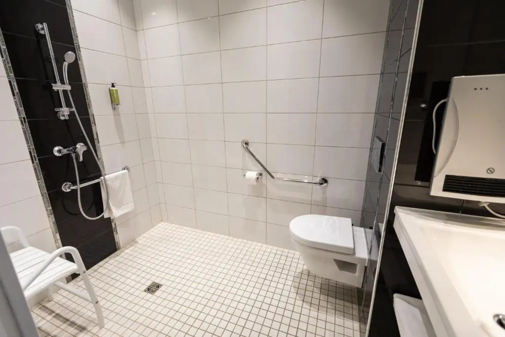 Churchill Hotel Bayeux Centre