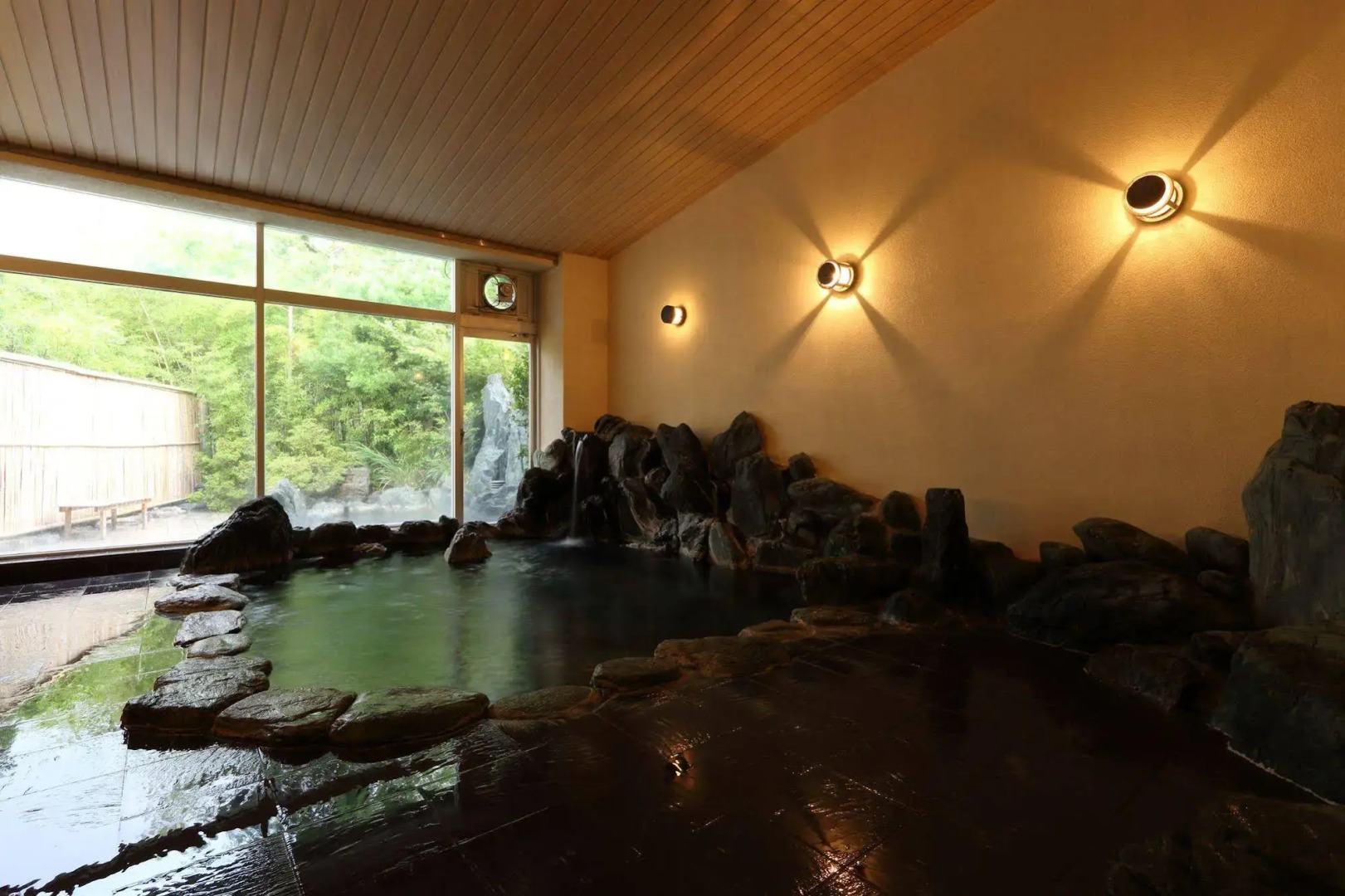 Livemax Resort Yuhigaura Kitu Onsen