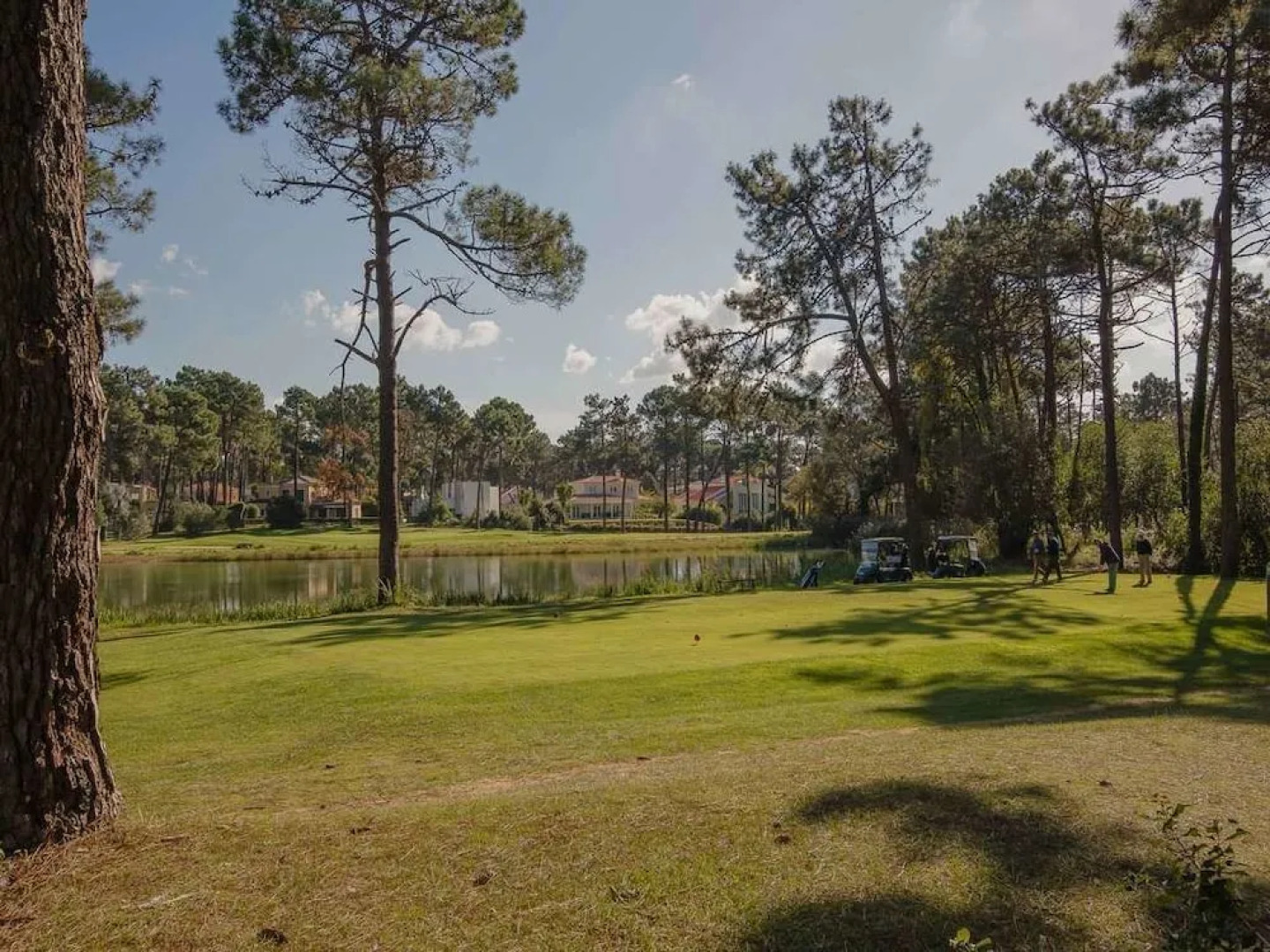 Aroeira Golf and Beach Cottage by Host-Point