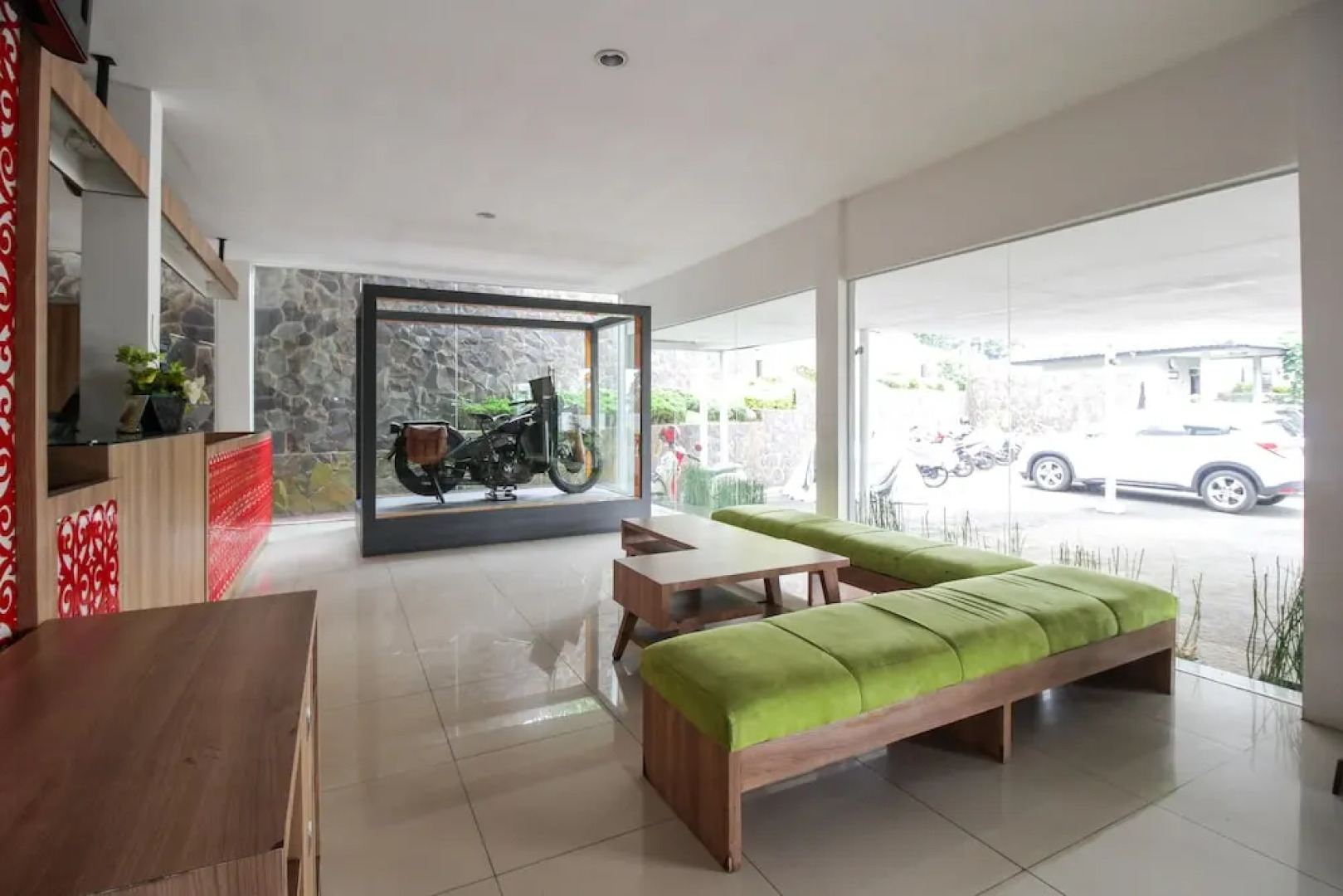 Airy Cisarua Raya Puncak KM 85 Bogor