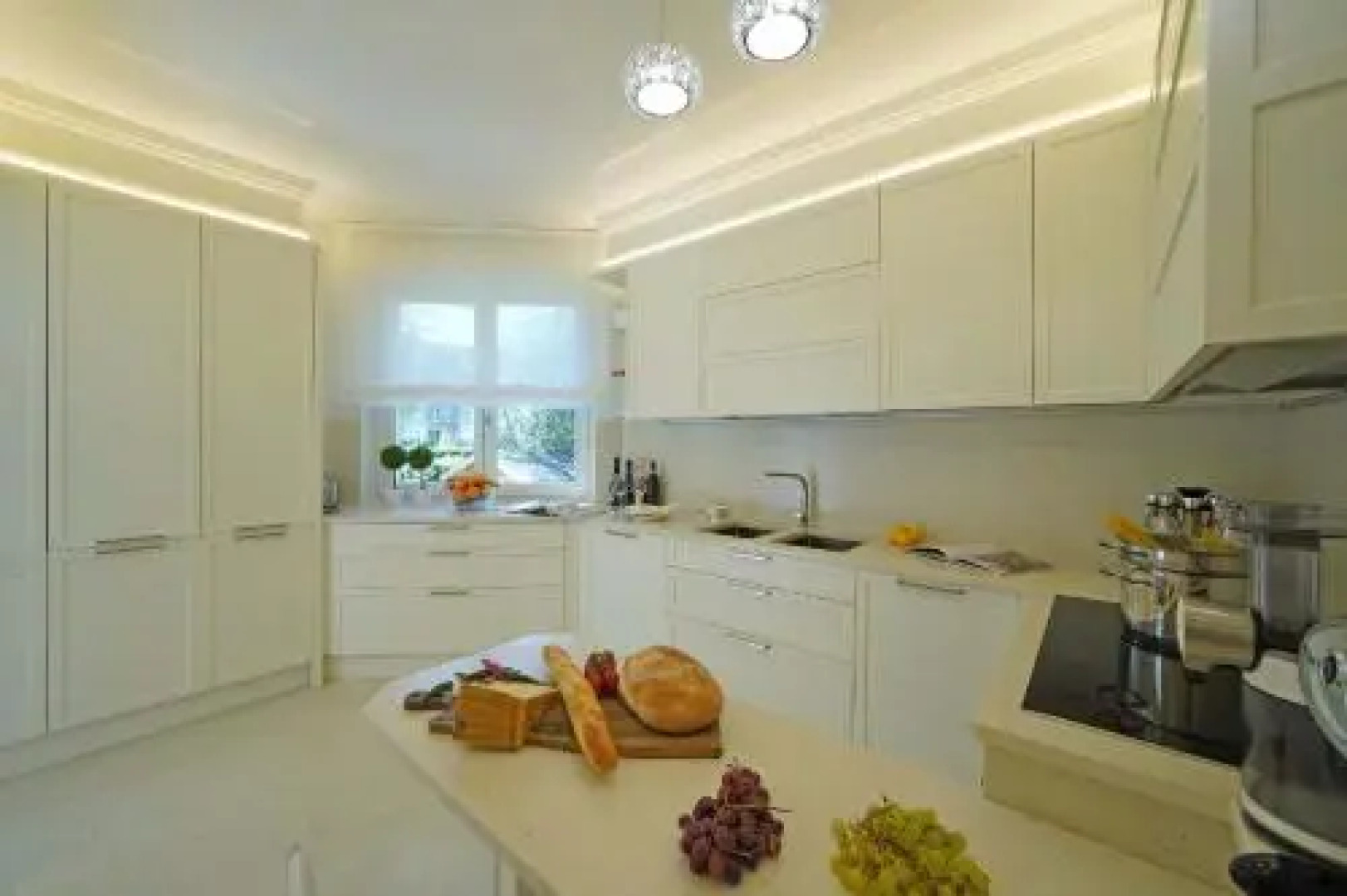 Villa Sabine: New Modern villa with Private pool