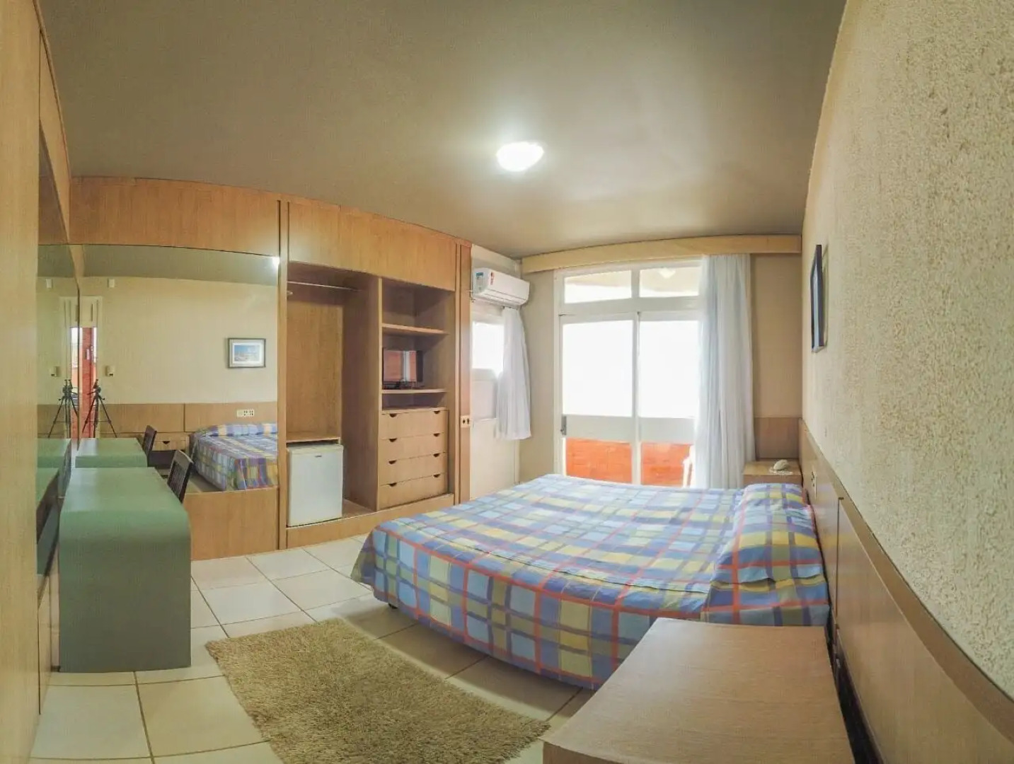 Laguna Tourist Hotel