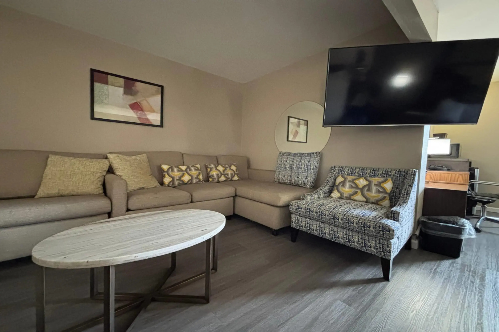 Super 8 by Wyndham Alton