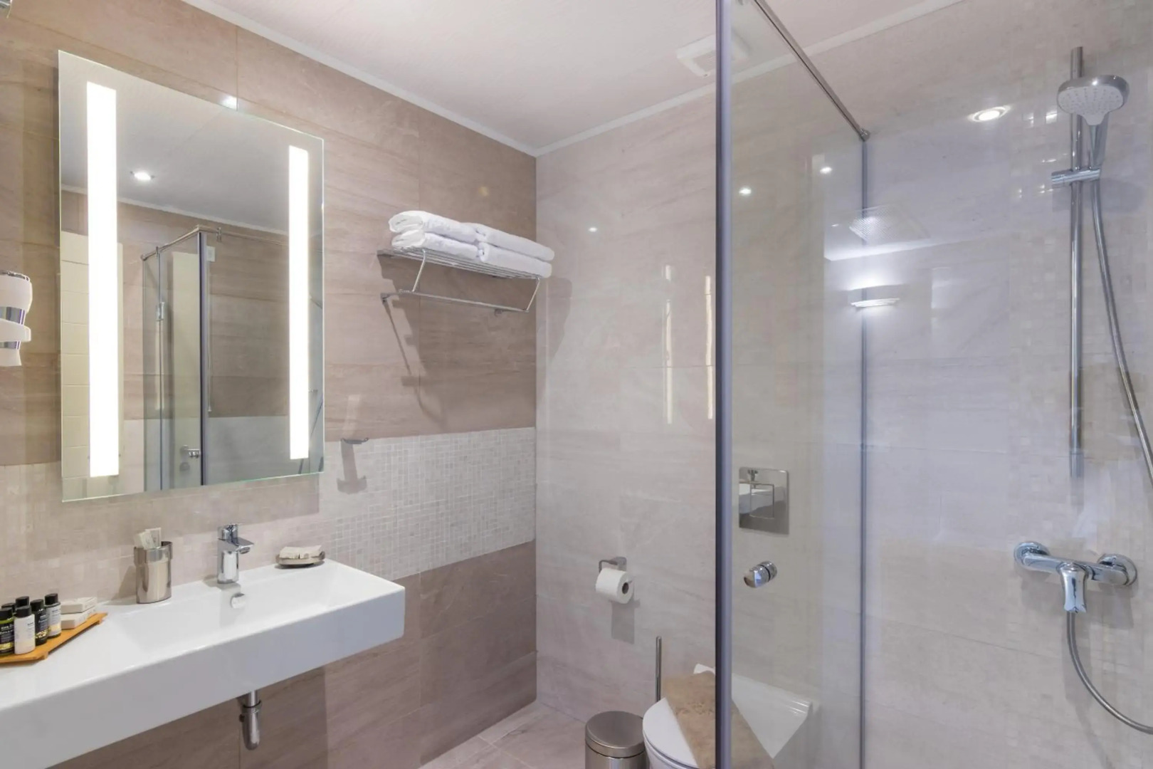 King Maron Beach Hotel & Spa