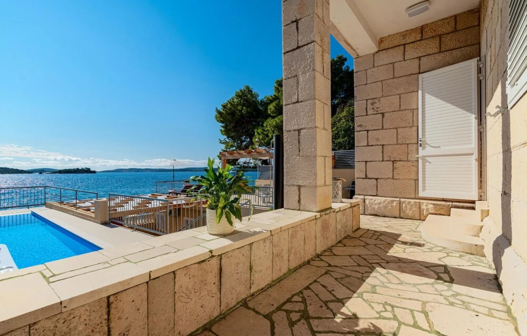 Amazing Home in Orebic with Hot Tub, WiFi & Outdoor Swimming Pool