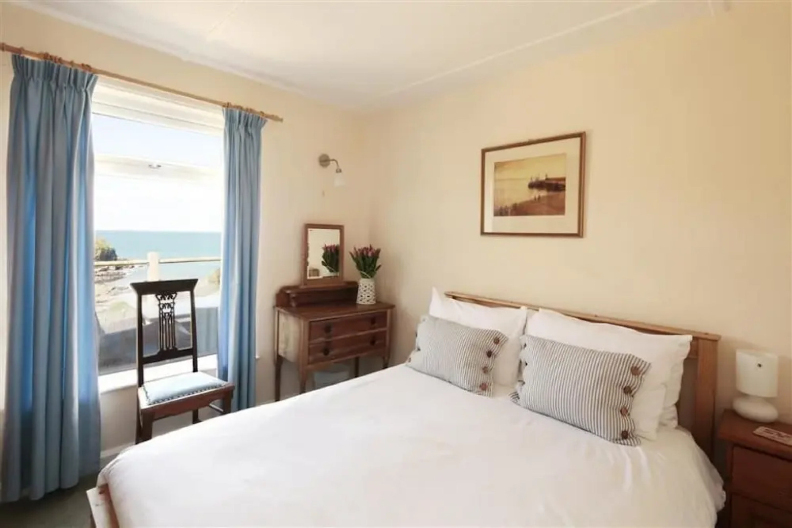 Green Door - Upper Tregudda