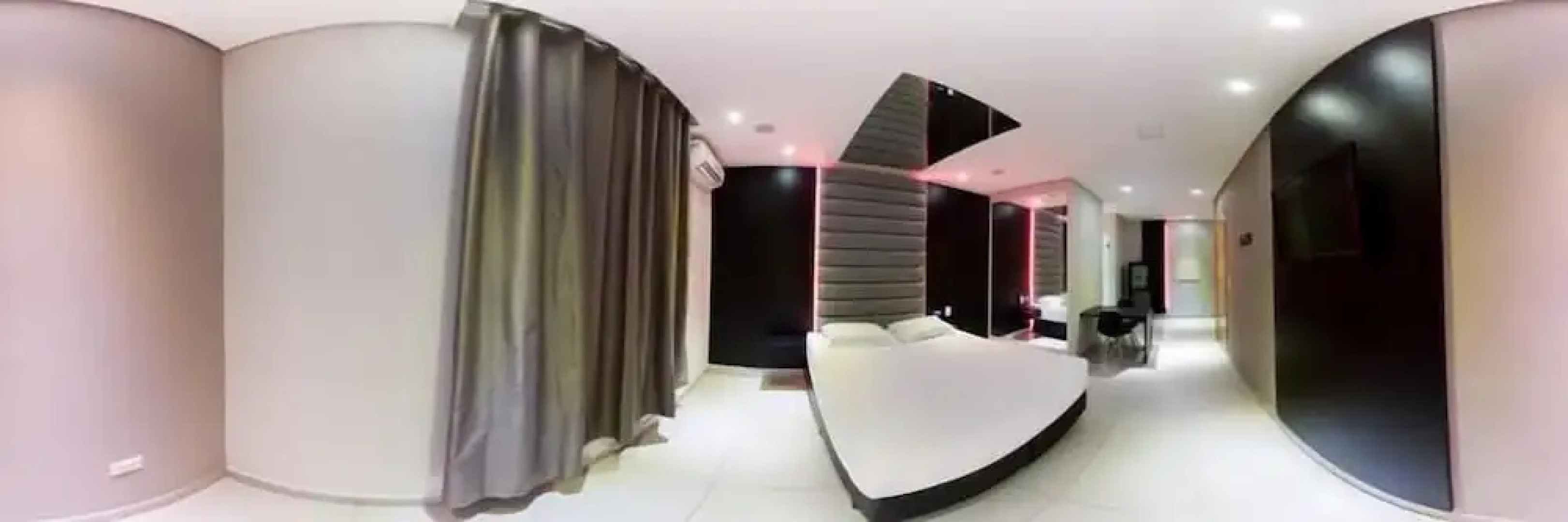 Plaza Motel - Adults Only