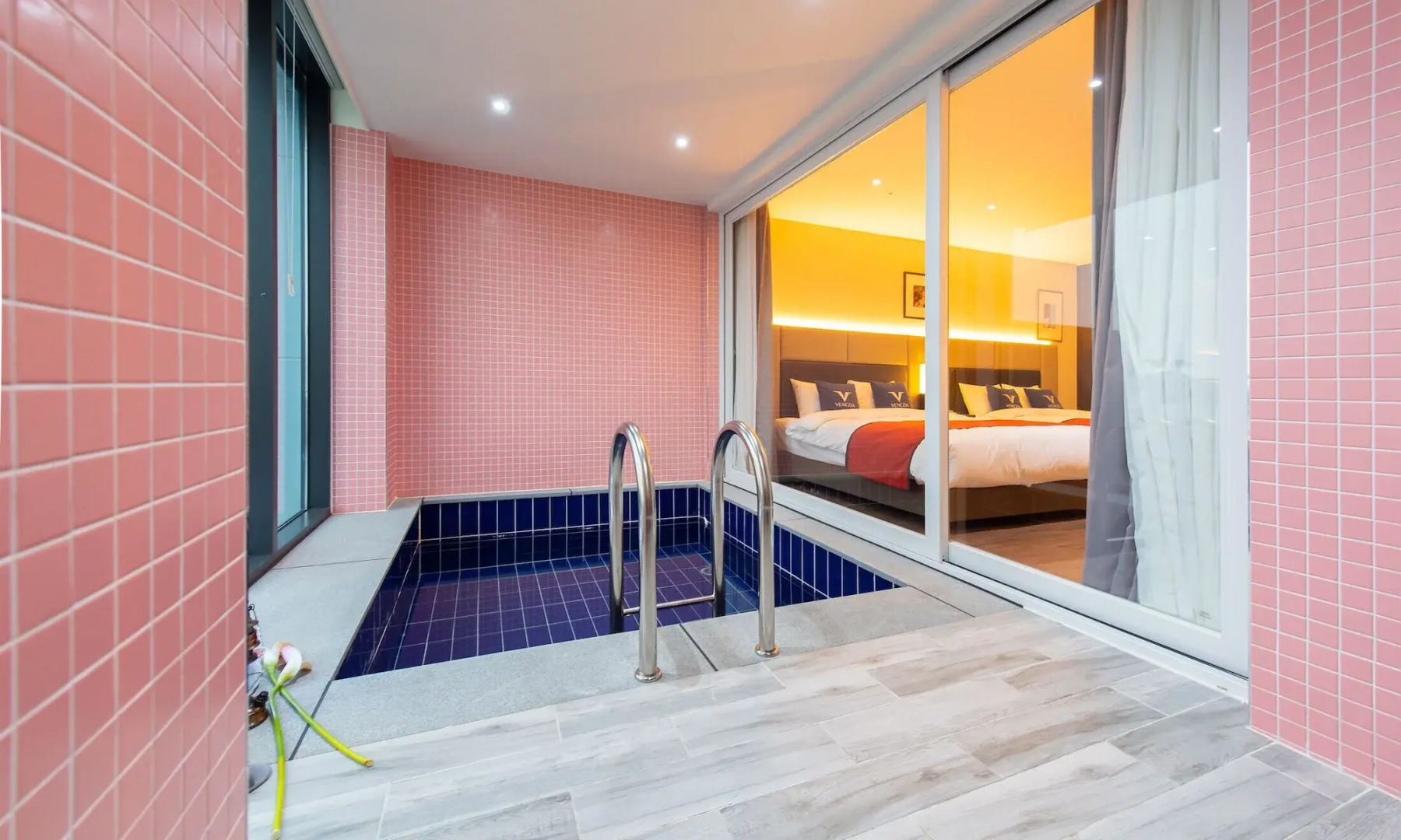 Yeosu Venezia Hotel & Suite