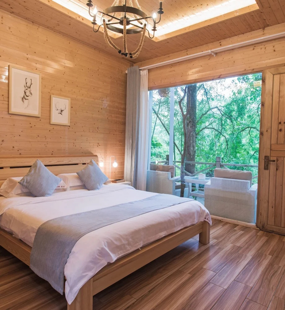 Wuyishan Old Street Sen Live British Inn