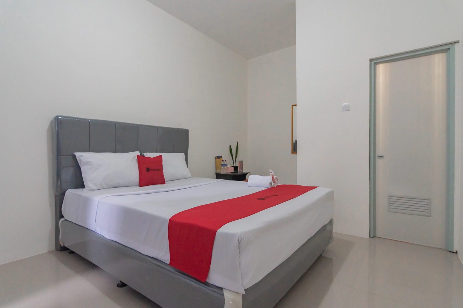 RedDoorz near Happy Farm Ciwidey