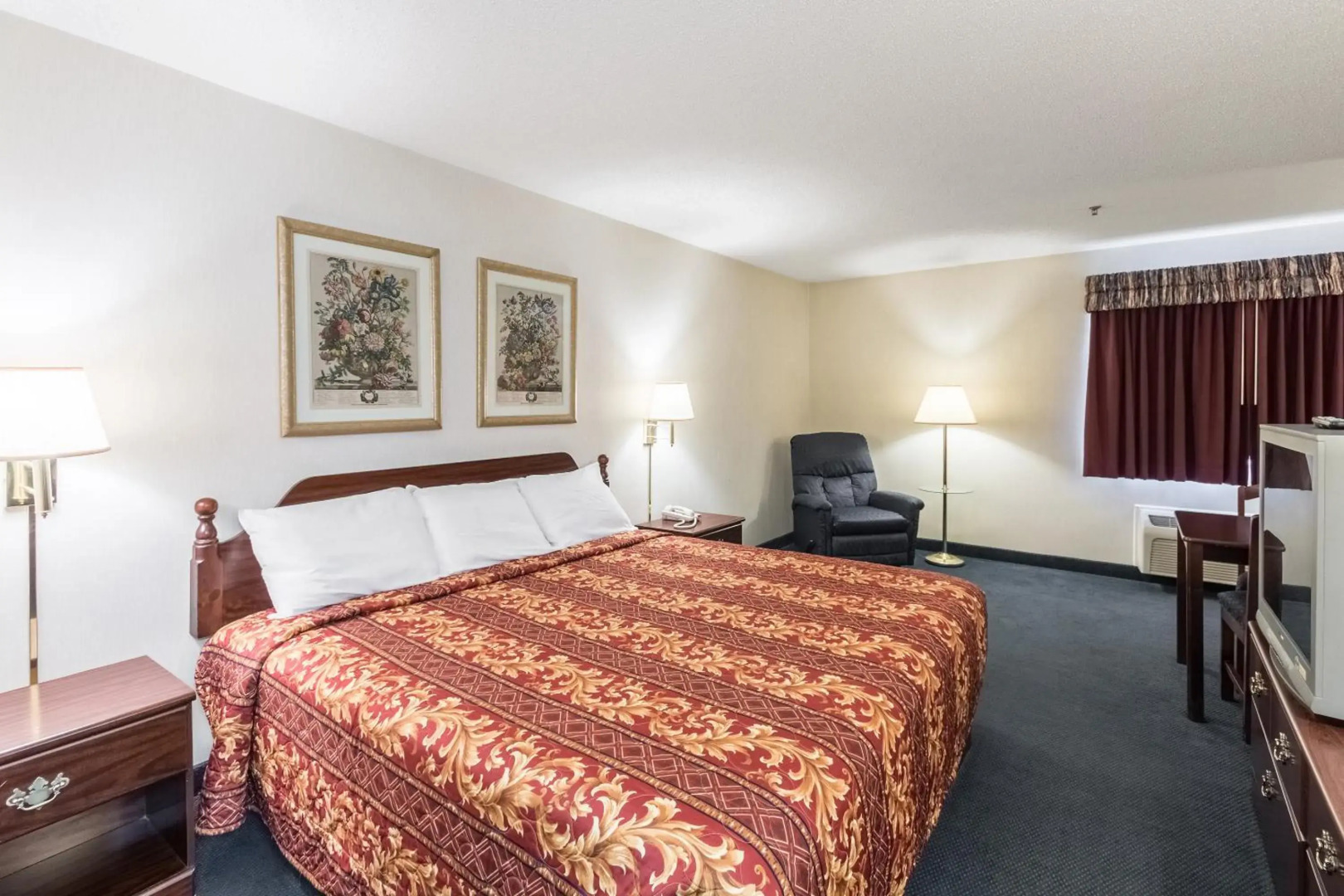 Quality Express Inn & Suites Mineral Wells