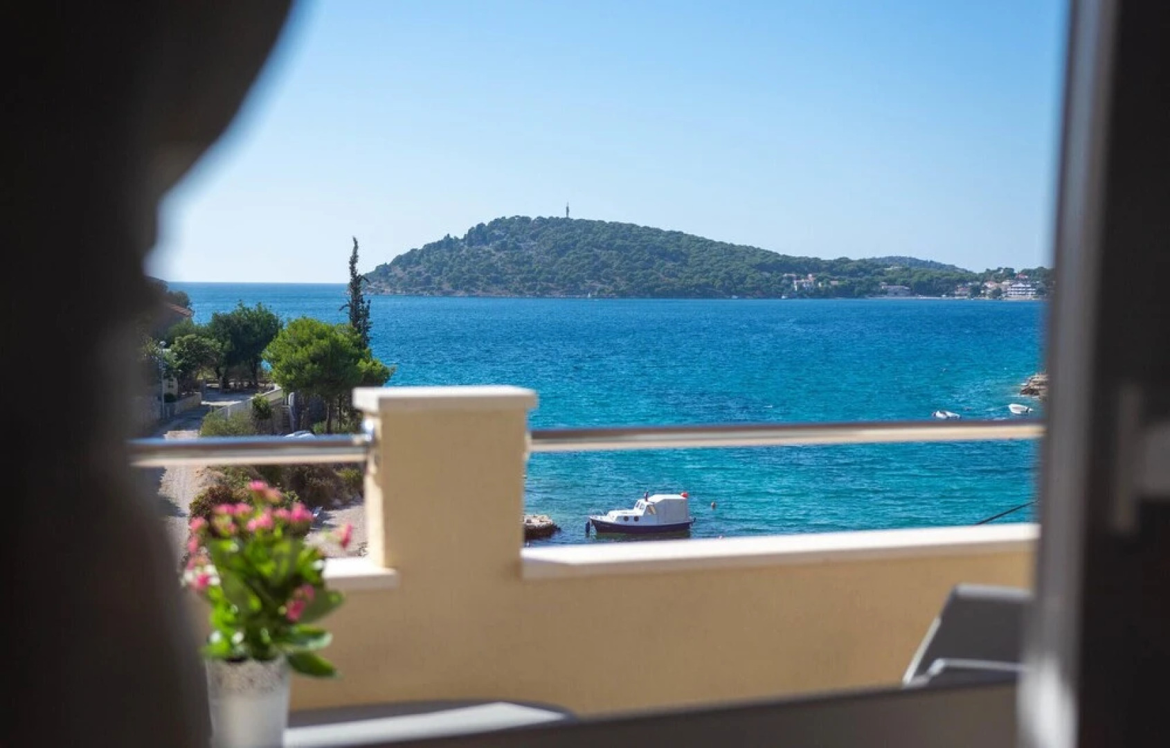 Nice Home in Kalebova Luka With Sauna, Wifi and 4 Bedrooms