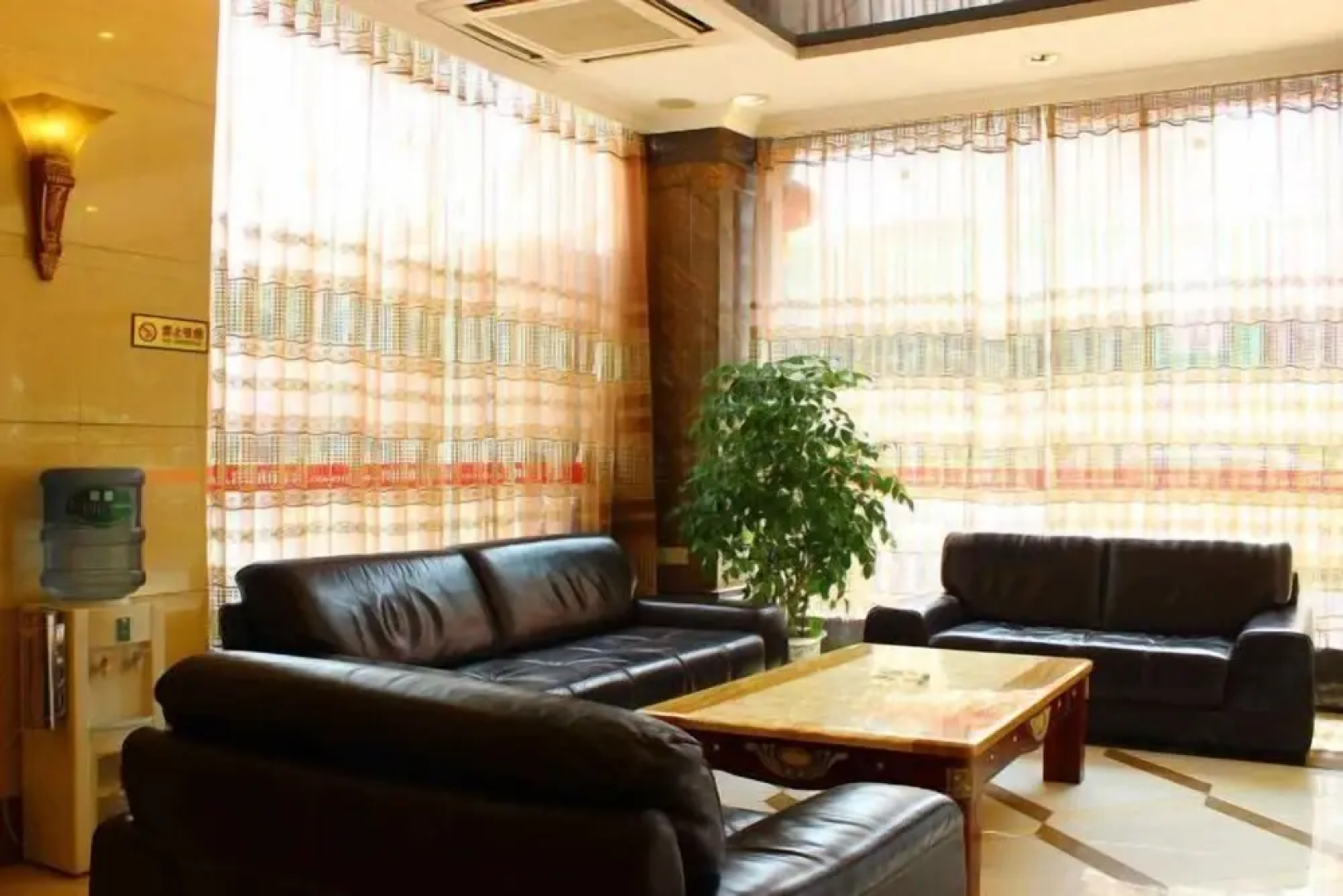 Jiahua Business Hotel