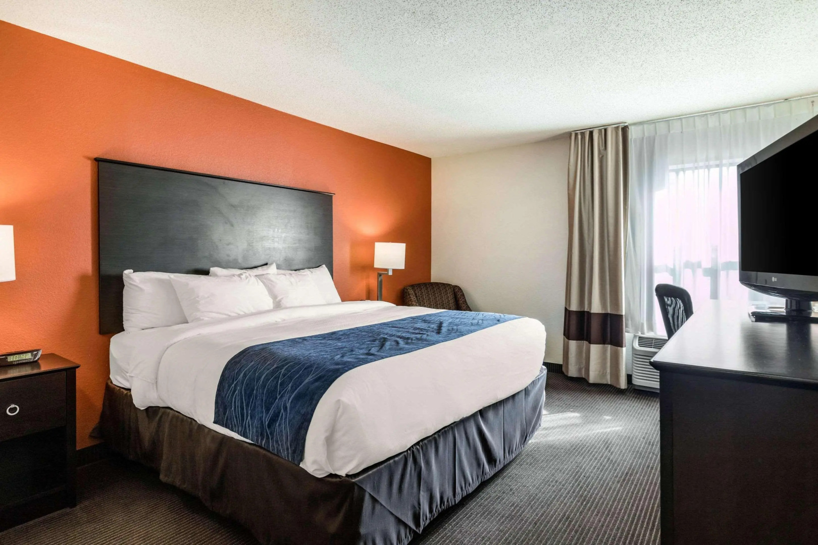 Comfort Inn Wings Stadium