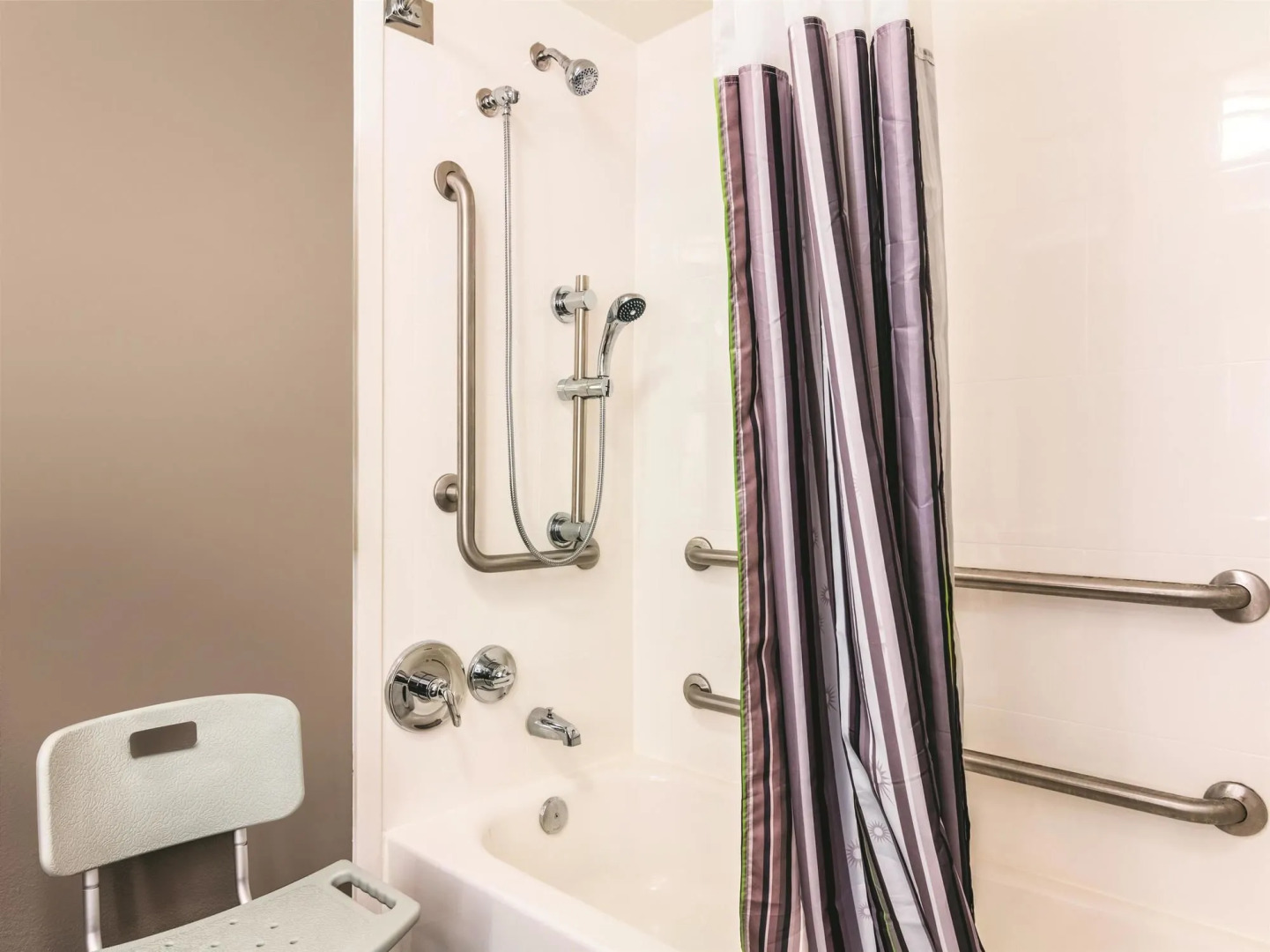 La Quinta Inn & Suites By Wyndham Shreveport Airport