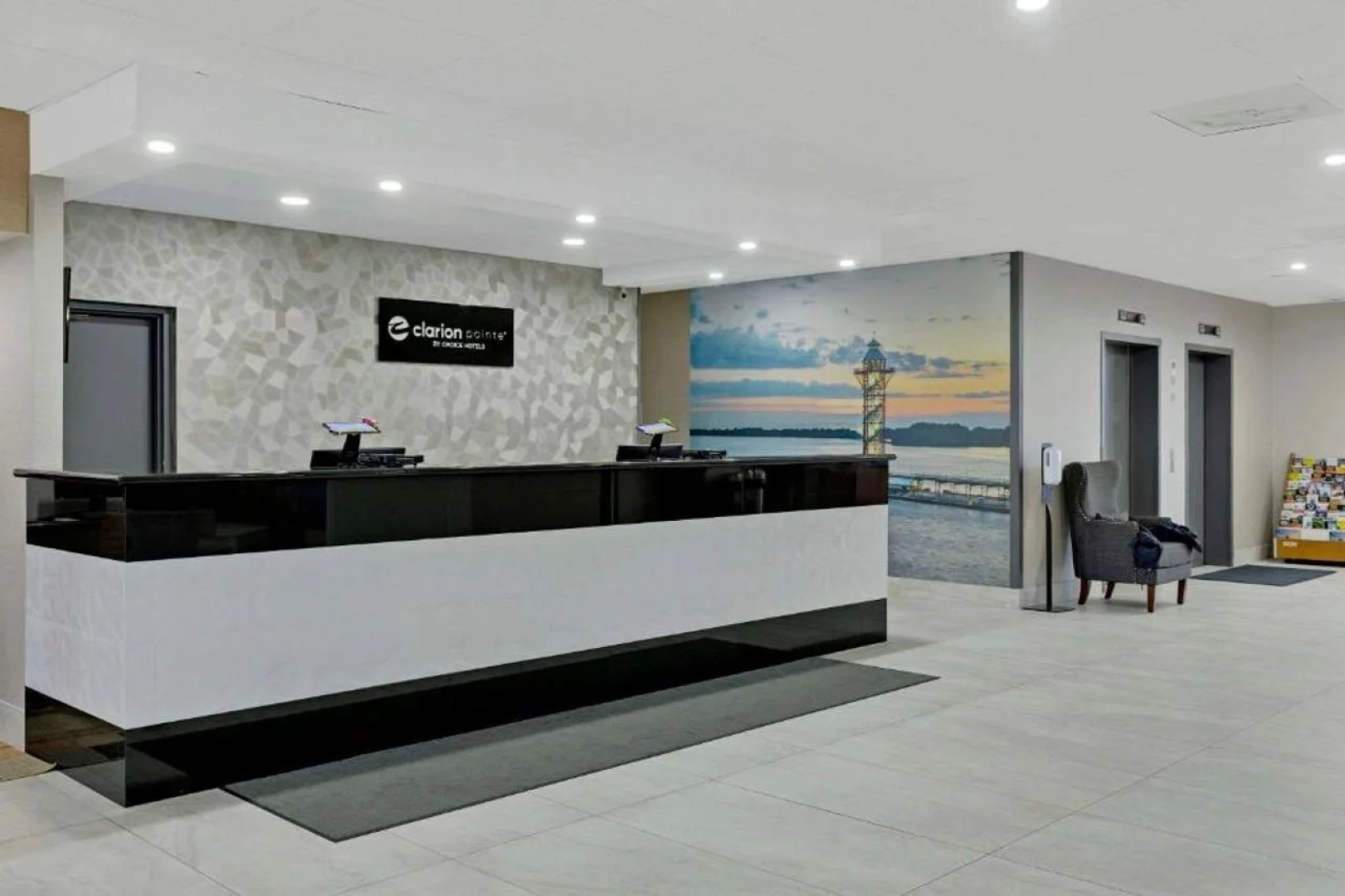 Clarion Pointe Near Erie Casino