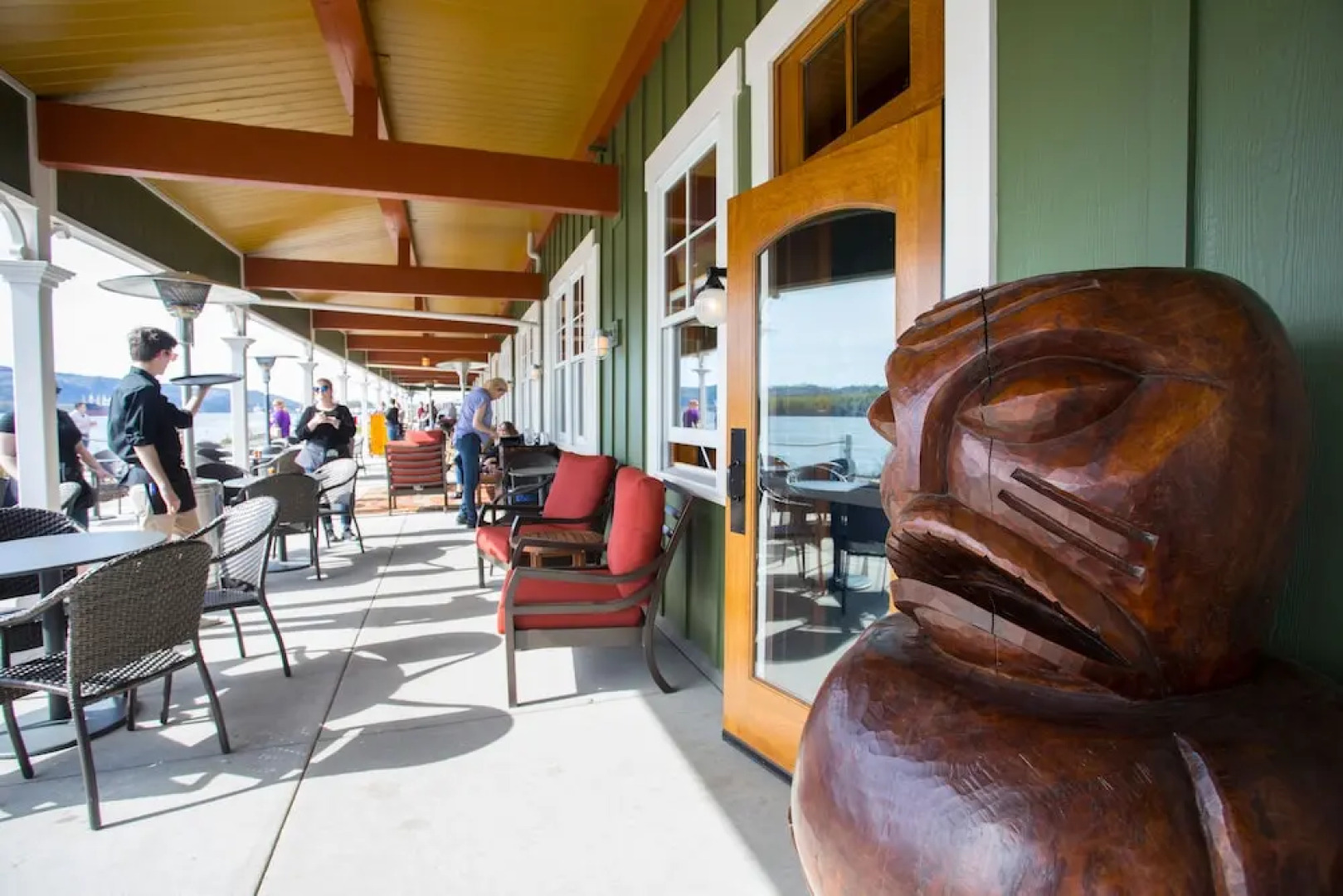 McMenamins Kalama Harbor Lodge