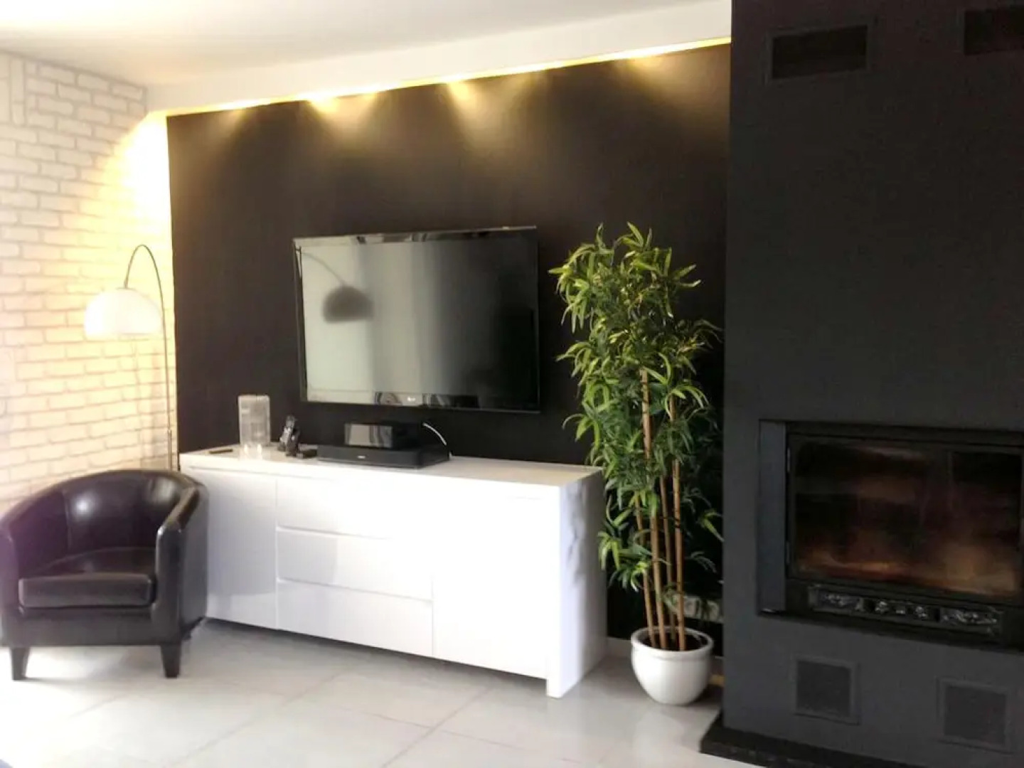 House With 3 Bedrooms in L'isle-sur-la-sorgue, With Private Pool, Furn