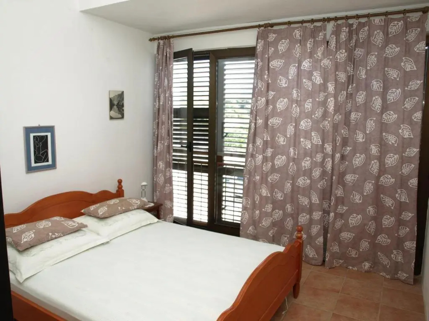 Apartment Željka-25m from beach