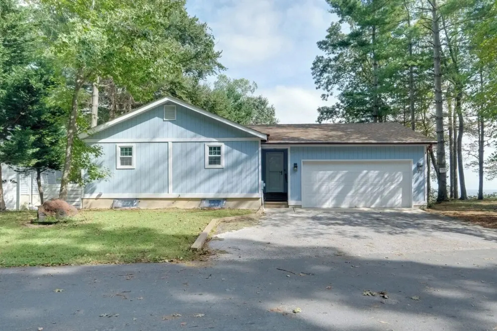 Sunrise Views: Waterfront Lusby Home w/ Deck!