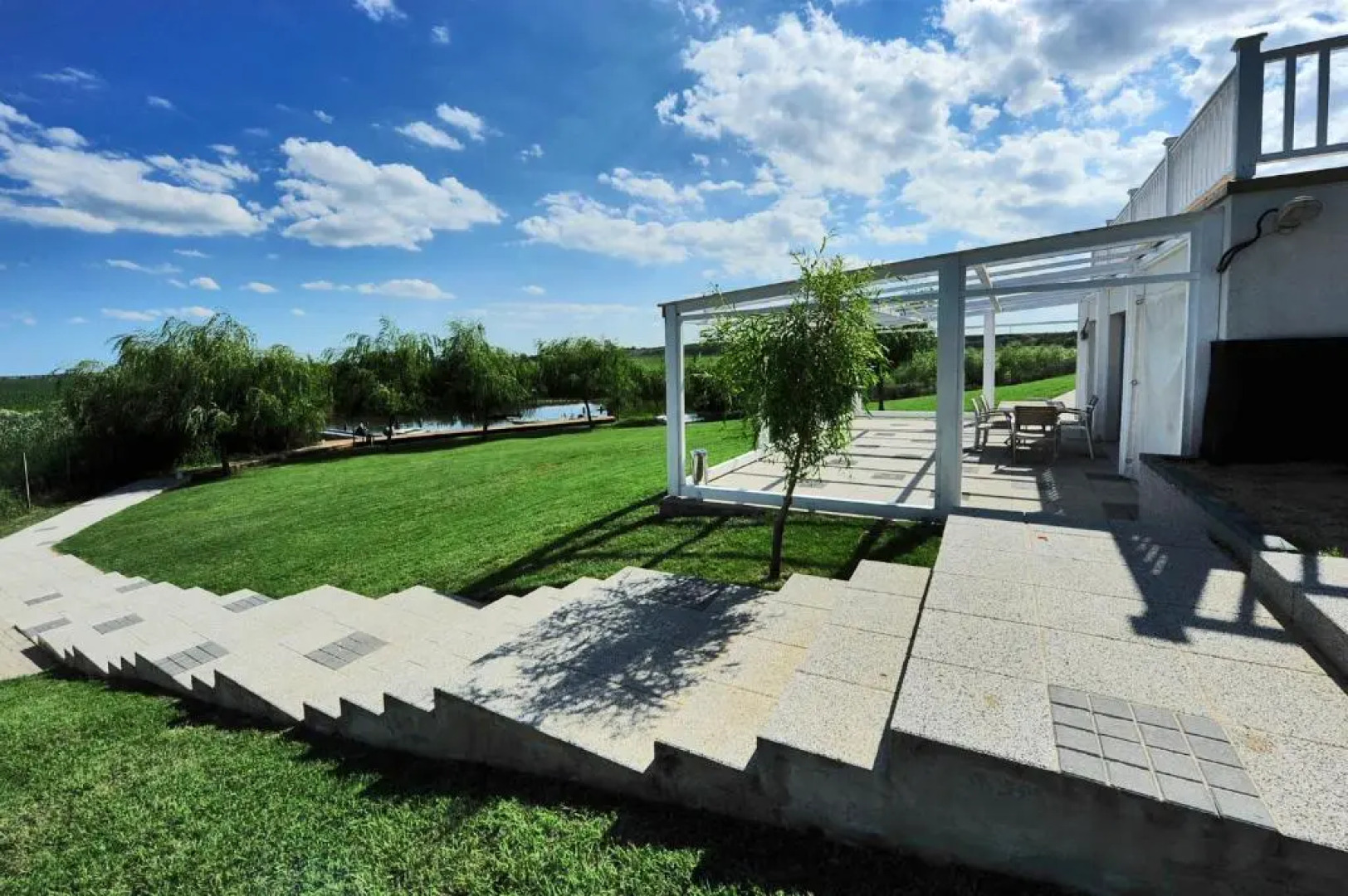 Pike Inn Dunavatul de Sus