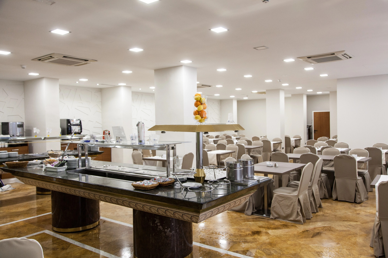 Отель Porcel Sabica