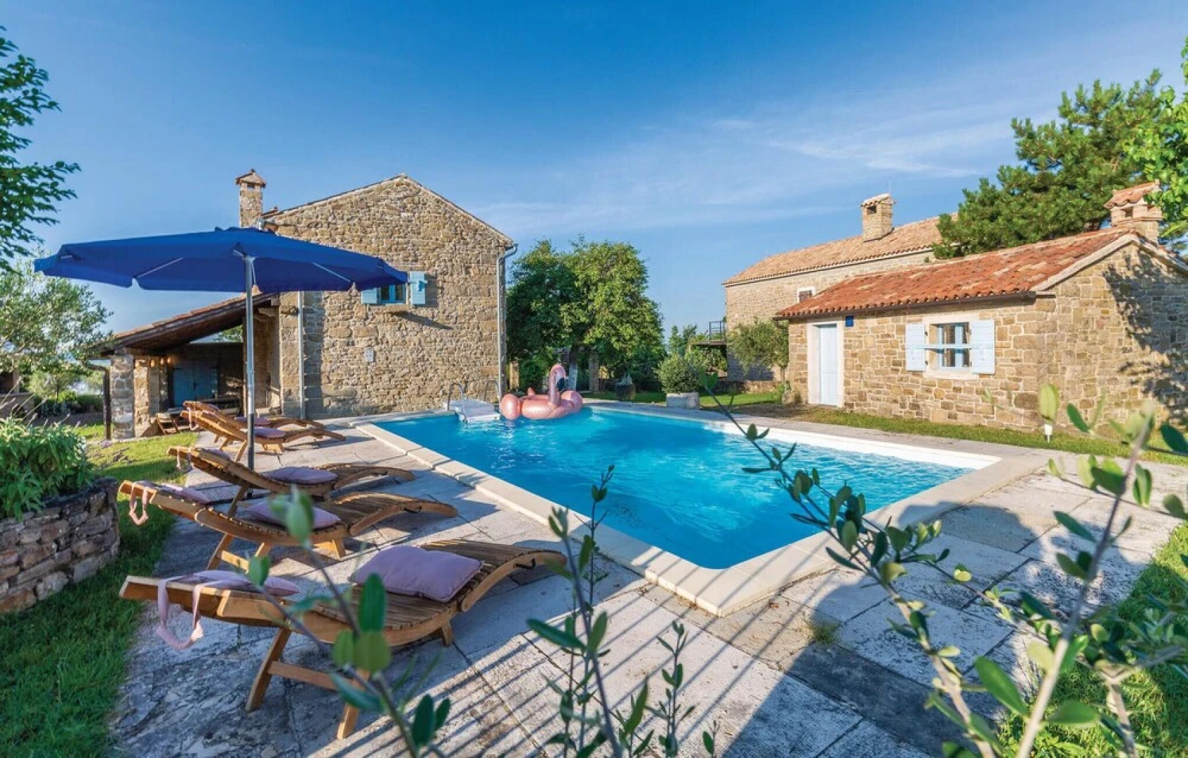 Stunning Home in Groznjan With Wifi and 3 Bedrooms