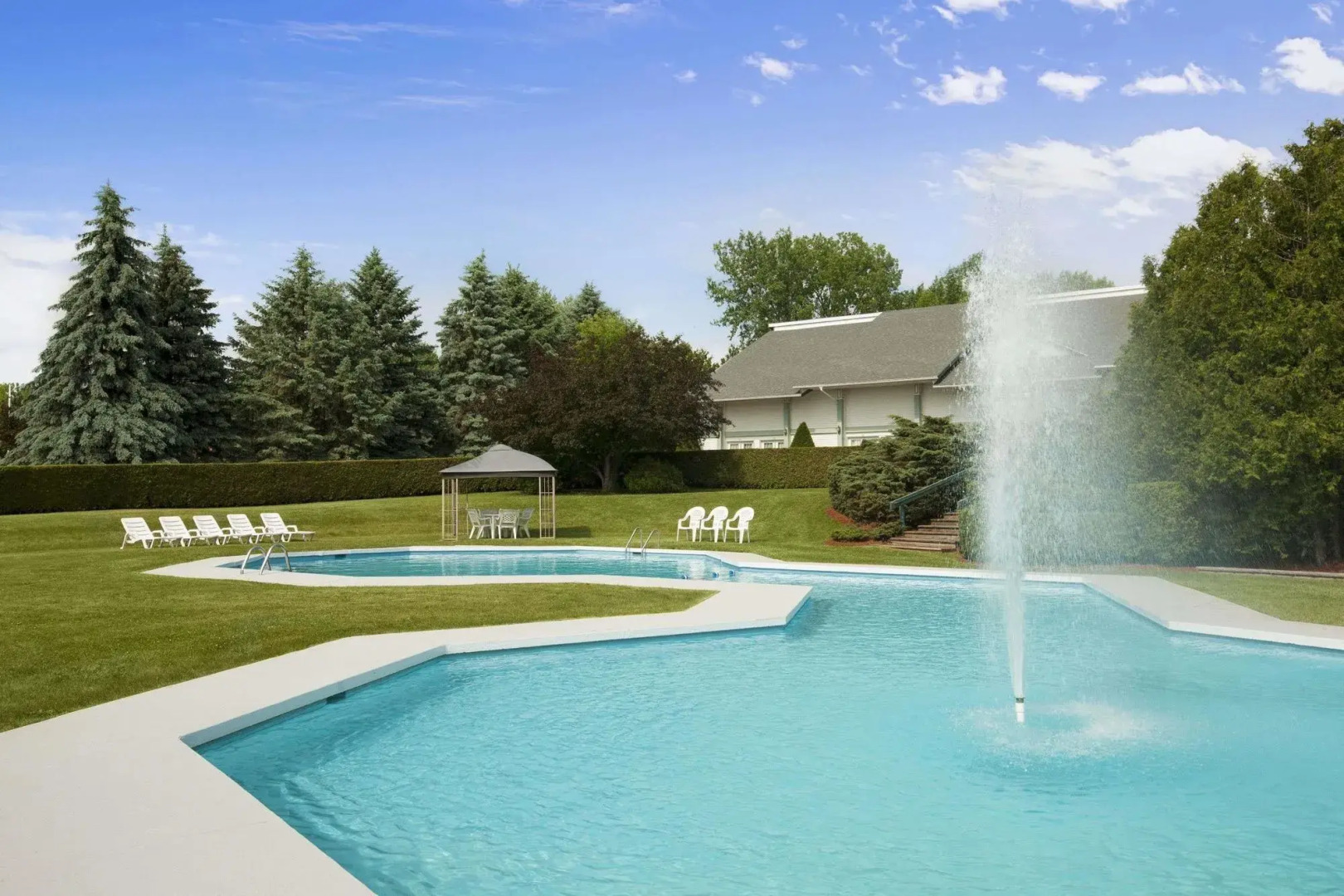 Days Inn by Wyndham Shelburne/Burlington