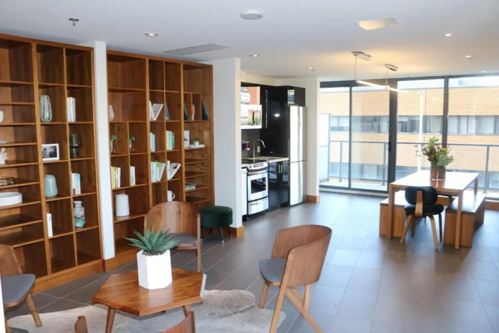 Downtown Paradise - 2 beds, 2 baths with Pool