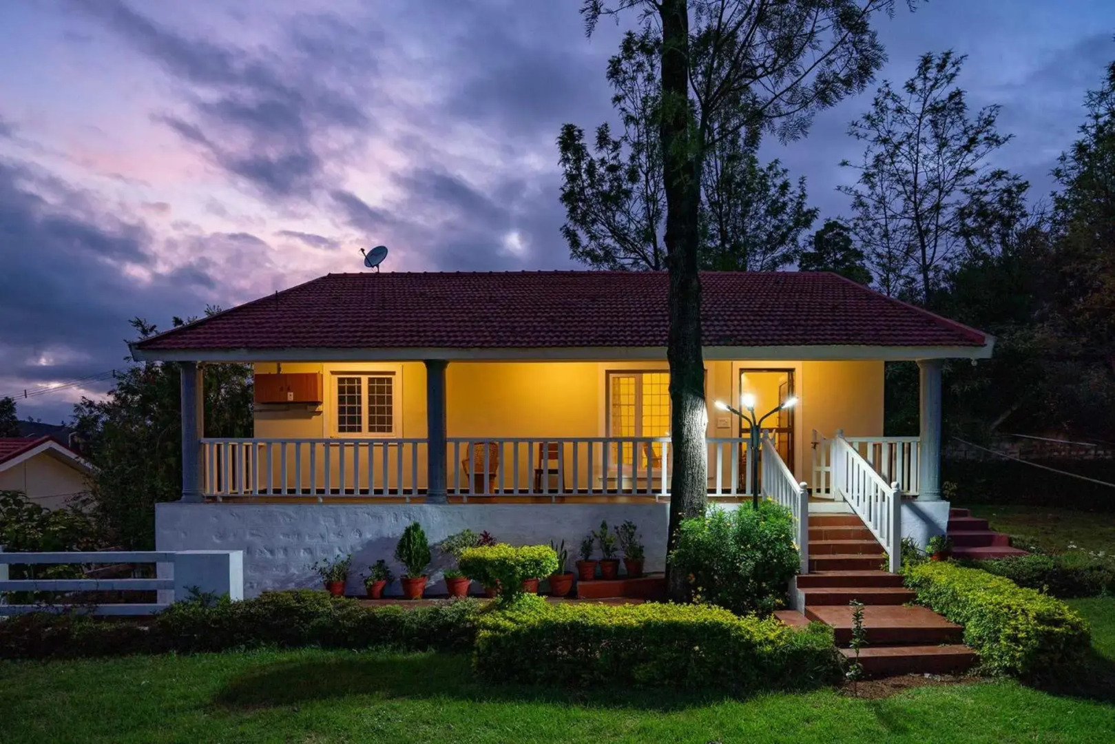 StayVista at Casa Pinnacle