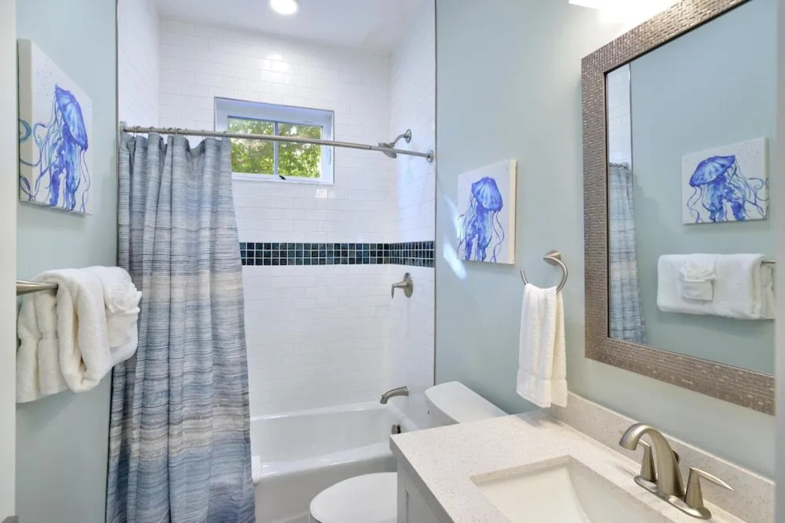 Bayview South 801 Eisenhower Dr. #6