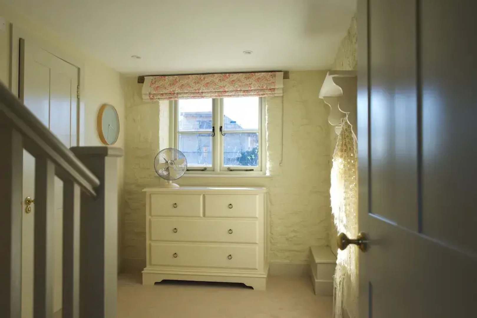 Classic Cotswolds Getaway in Radcot