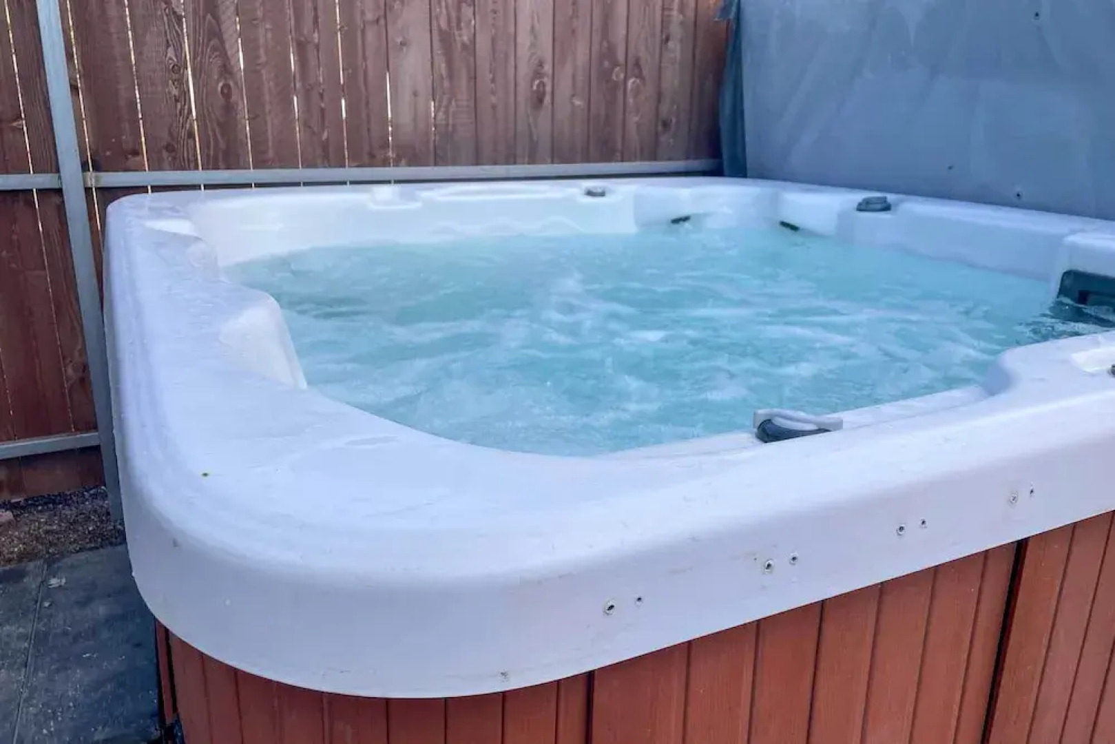 Hot Tub & Spacious Yard: Chino Valley Home!