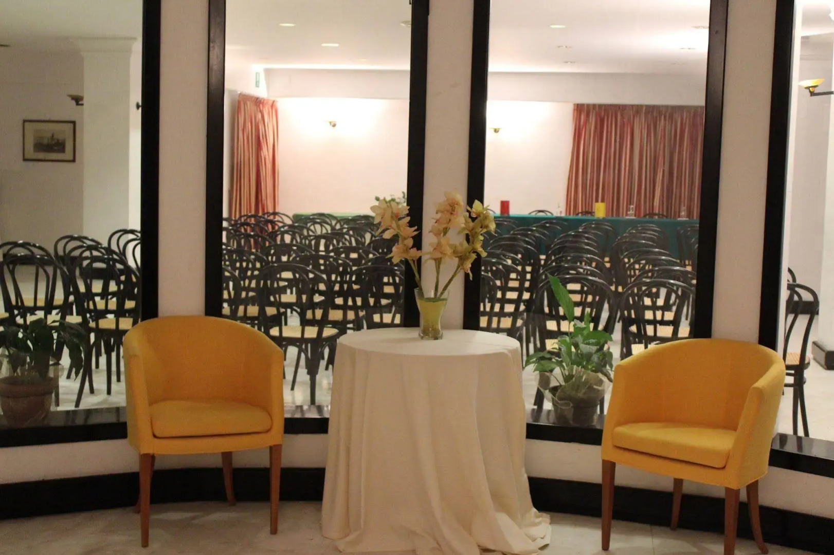 Hotel De La Ville & Centro Congressi