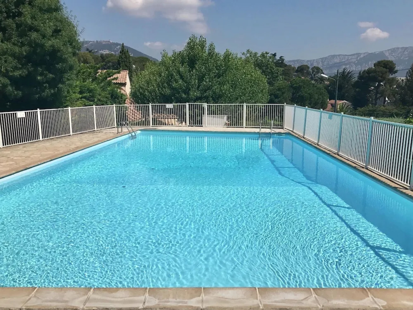 Classy Holiday Home With Swimming Pool, Garden, Tennis Court